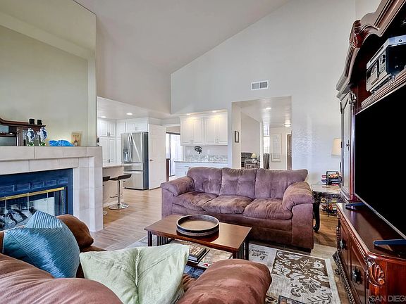 5th image of 11697 Avenida Sivrita
