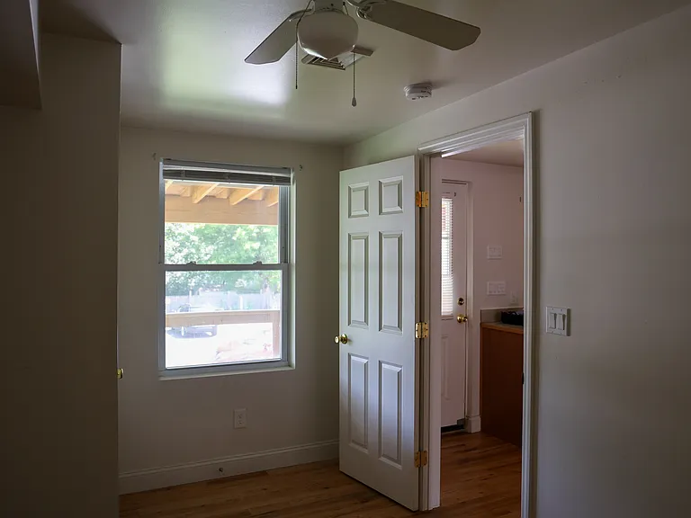 10 Pine St #3 — Photo 8