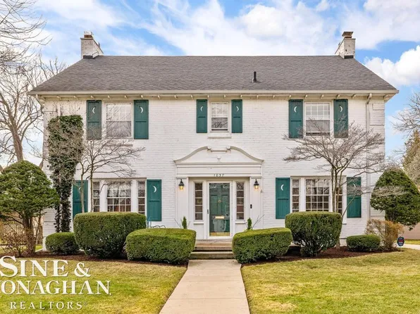 1037 Yorkshire Rd, Grosse Pointe Park, MI 48230