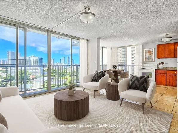 1634 Makiki St APT 906, Honolulu, HI 96822