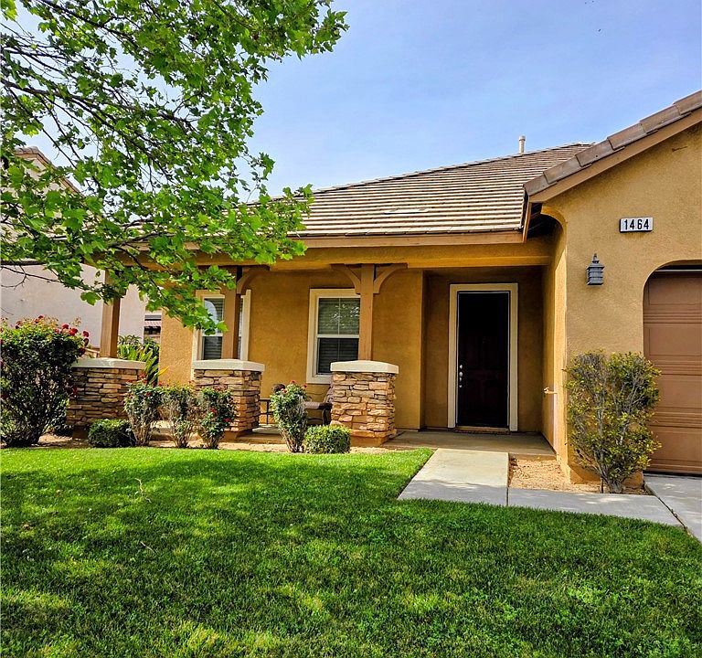 1st image of 1464 Petunia Ct