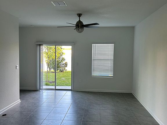 5th image of 47 Summer Sand Ct