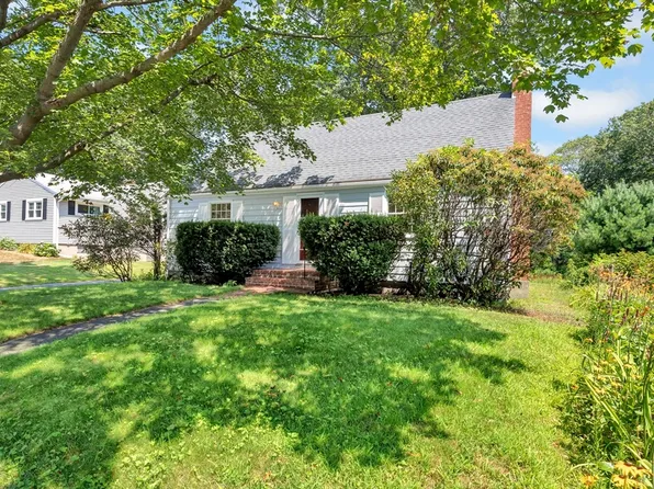 9 Middle St, Beverly, MA 01915