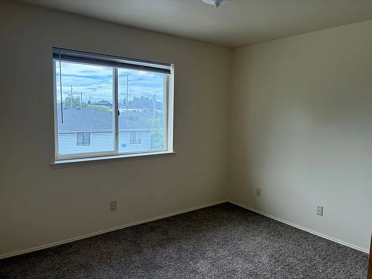 3400 E College Way — Photo 6