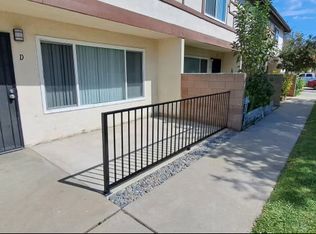 1002 Mission Dr APT D, Costa Mesa, CA 92626