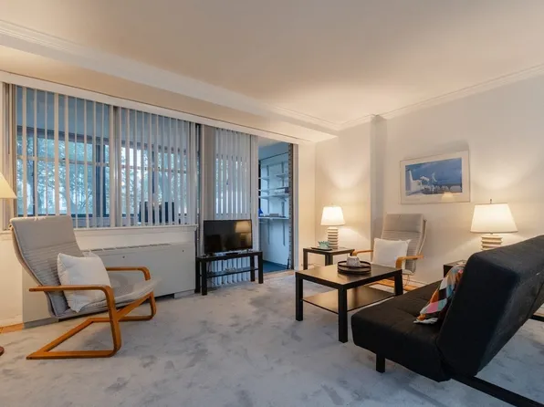 6 Whittier Pl APT 2K, Boston, MA 02114