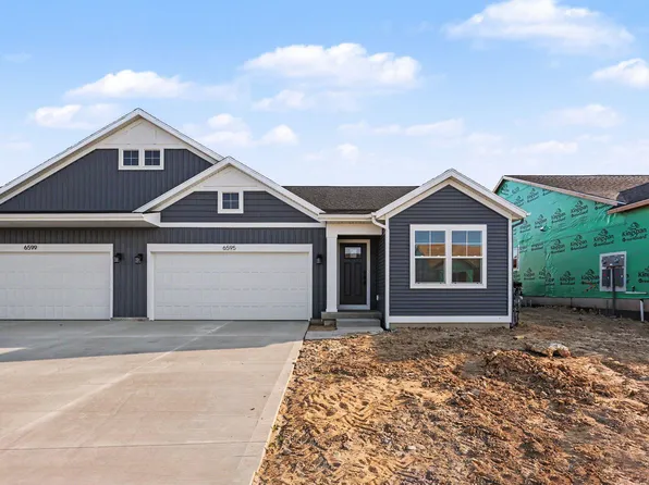 6595 Bellflower Dr #2, Zeeland, MI 49464