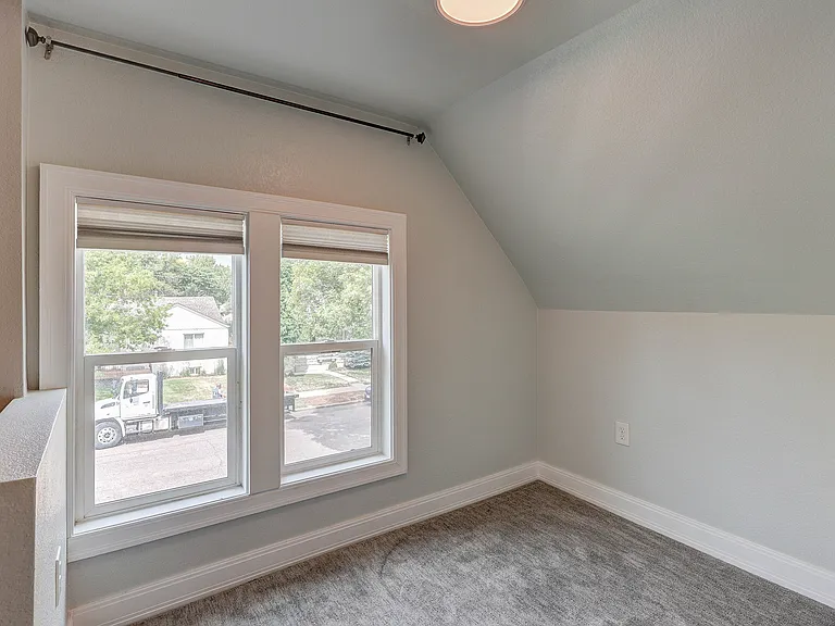 1420 S Clarkson St — Photo 18