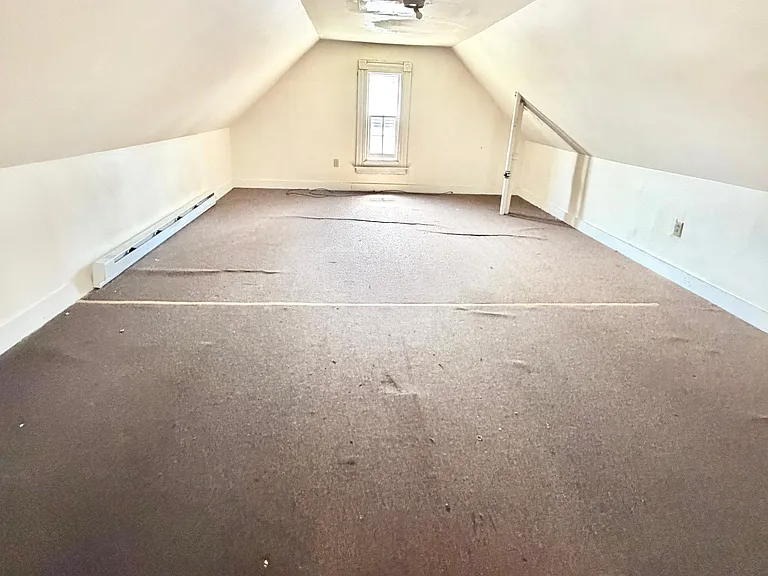 174 Hazel St #1 — Photo 9