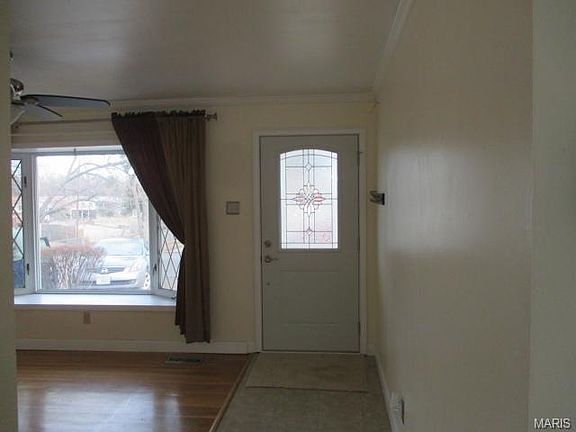 3rd image of 1035 Loveland Dr