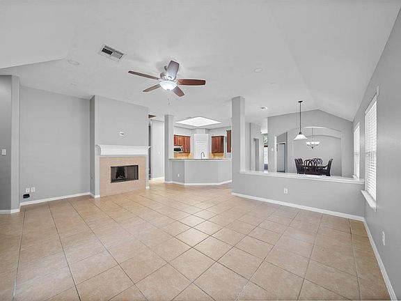 5th image of 21585 Duke Alexander Dr