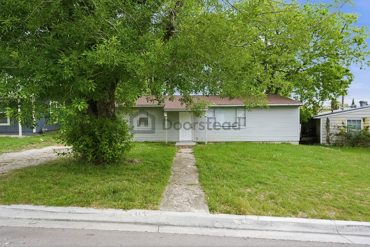 Building Photo - 8004 Downe Dr