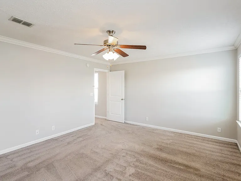 1719 Damascus Rd — Photo 9