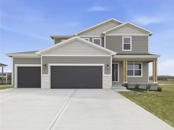 18681 W 193rd St, Spring Hill, KS 66083