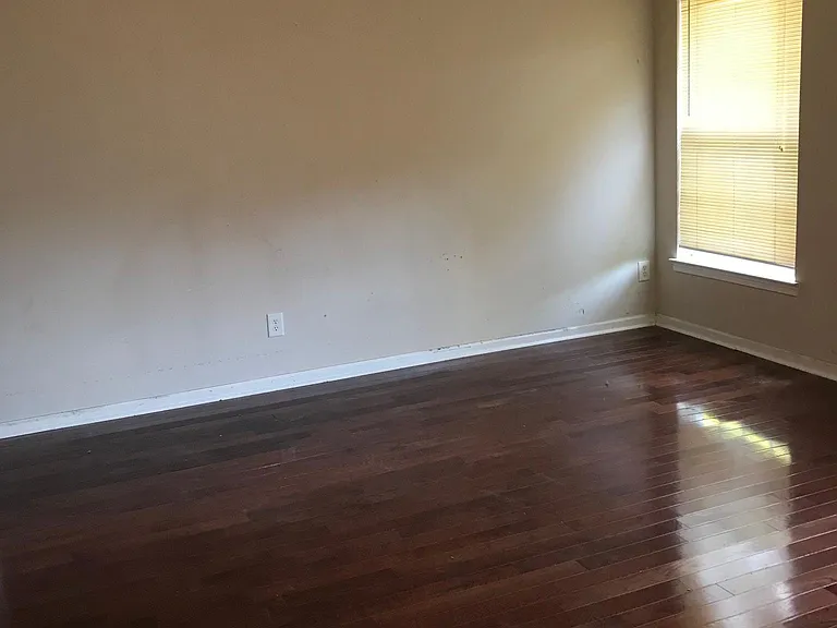 1704 Haleys Hope Ct — Photo 7