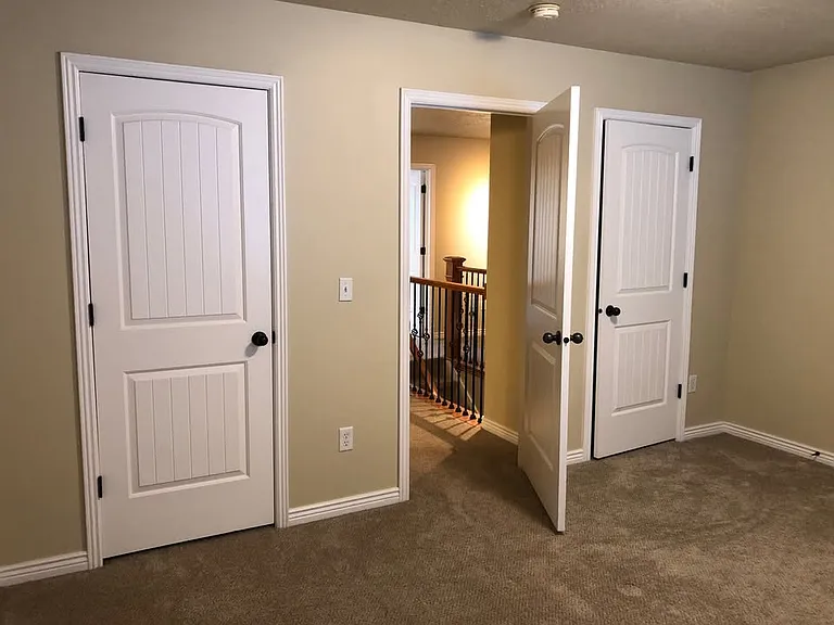 2224 W Mackay Ln — Photo 12