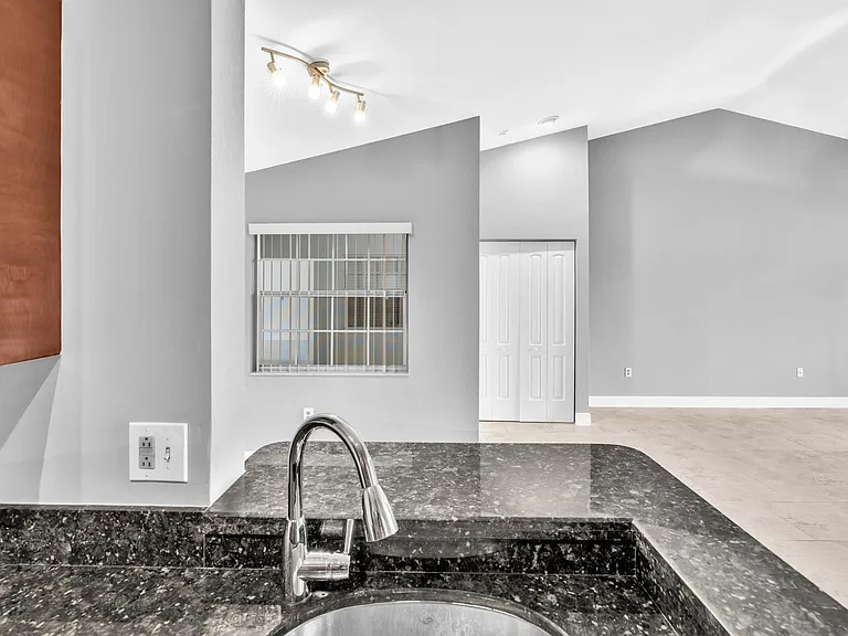 2881 N Oakland Forest Dr #307 — Photo 30