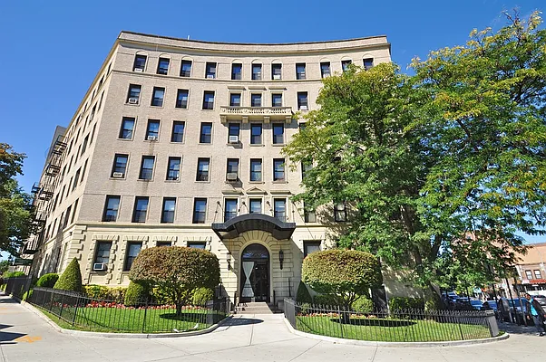 Sold by Corcoran | media 41