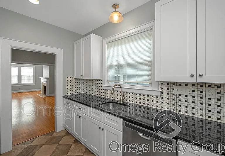 1347 Felder Ave — Photo 10