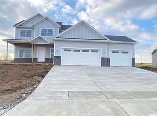 1715 Spartan Dr, Chatham, IL 62629