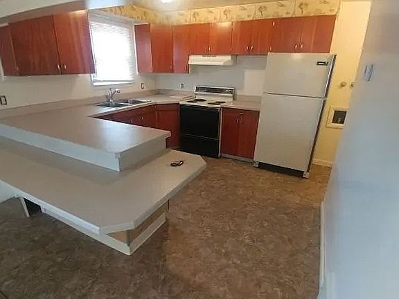 2nd image of 214 N 22nd St