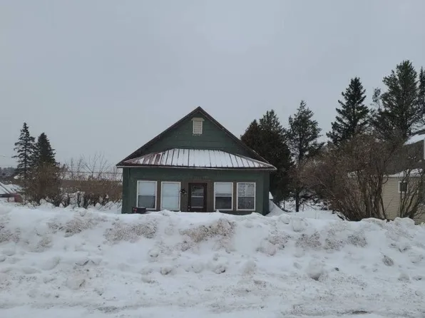 402 6th St, Proctor, MN 55810