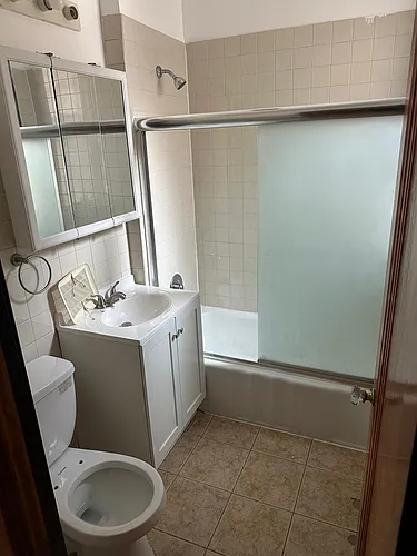 3248 W Berteau Ave Photo 1
