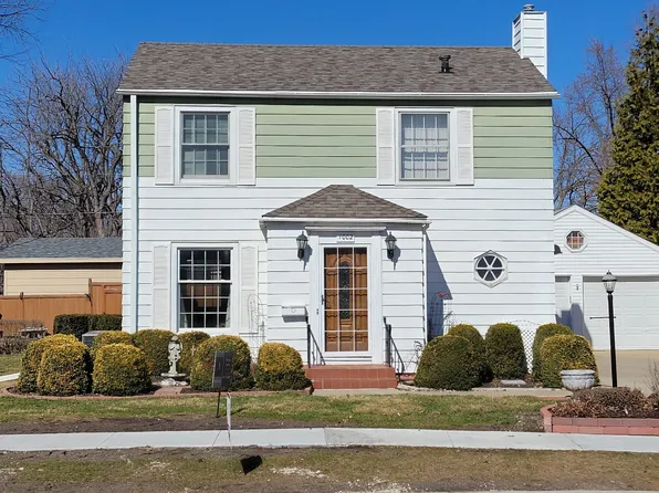 1002 SW Kenworthy Dr, Ankeny, IA 50023