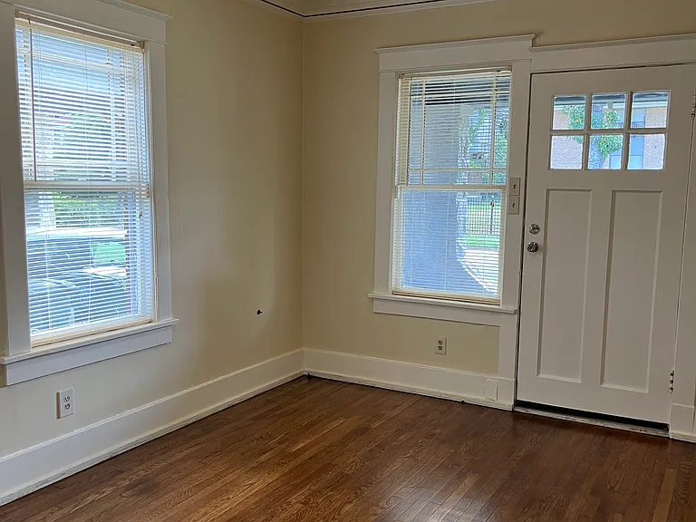 320 N Montgomery St #1 — Photo 8