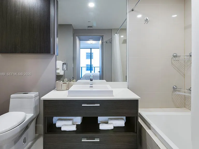 55 SW 9th St #3010 — Photo 6