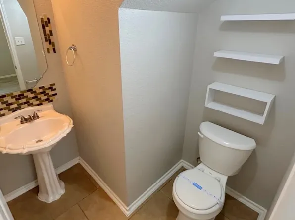 4708 Turnstone Dr, Austin, TX 78744