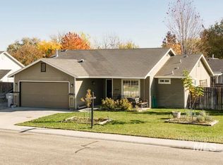 330 N 5th Ave W, Middleton, ID 83644