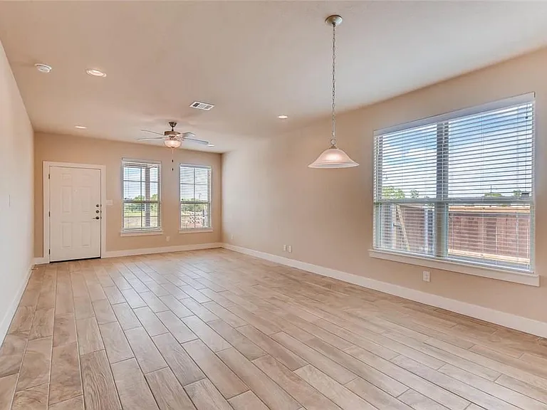 440 High Tech Dr #29B — Photo 2