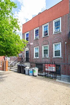 Rented by Think Tank Real Estate Inc | media 9