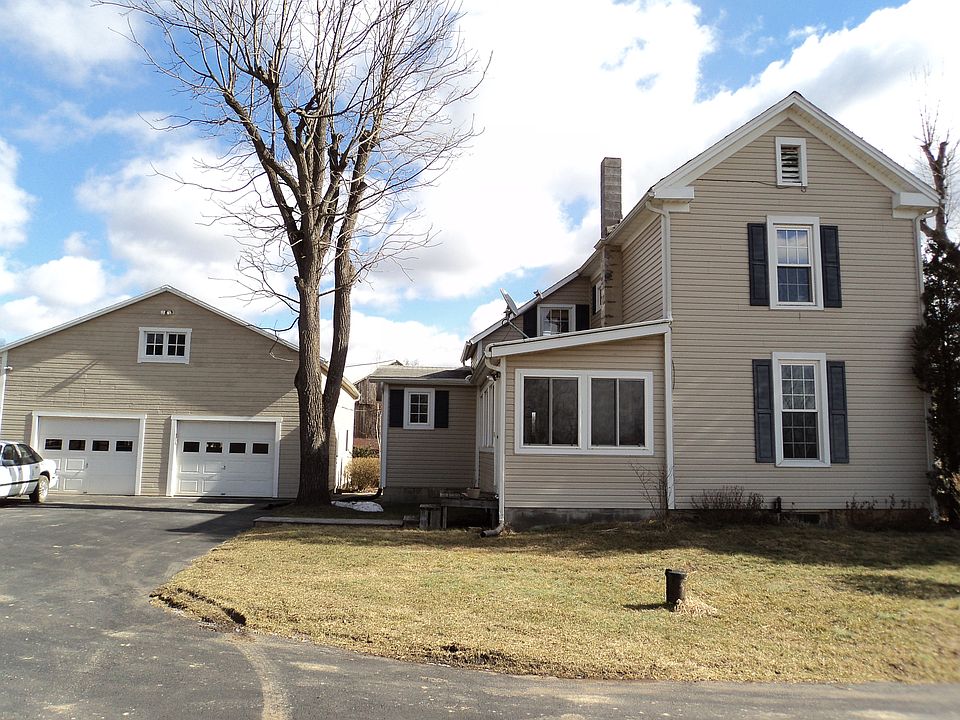 2nd image of 1 Sandbrook Ln