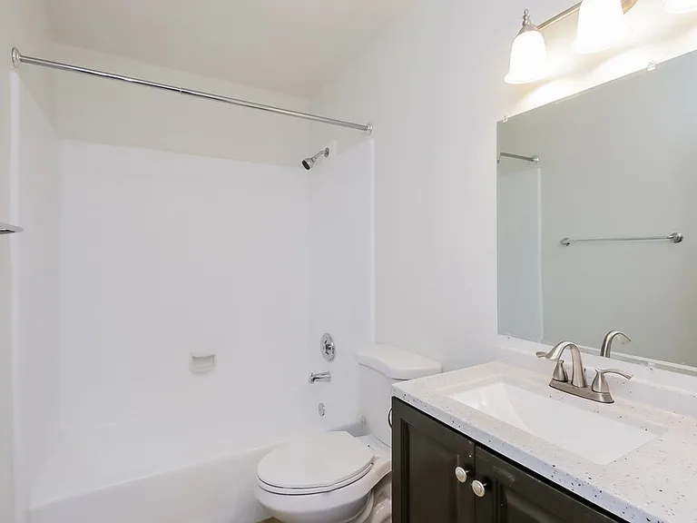 2641 E Isabella Ave — Photo 11
