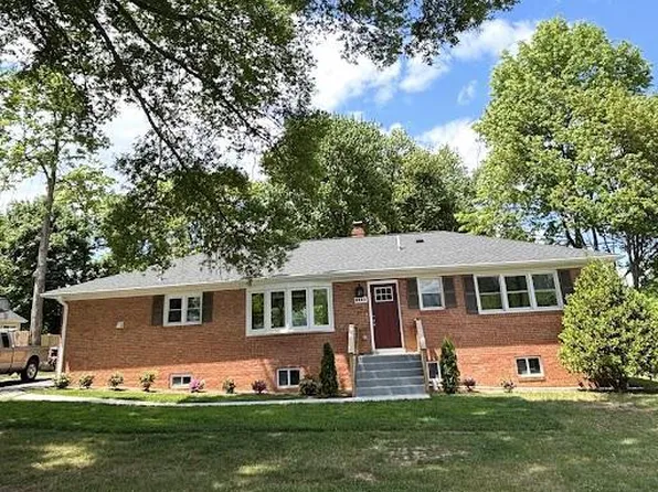 6620 Napoli Rd, Temple Hills, MD 20748