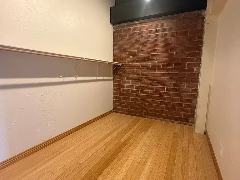 213 W Olive St #207 — Photo 4