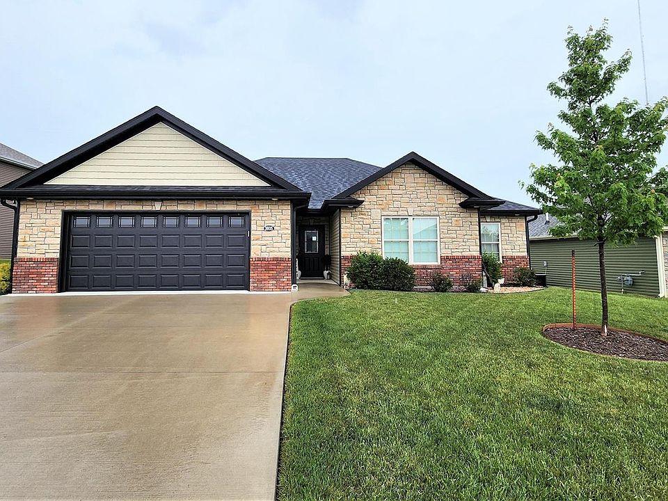1st image of 3605 Yellowwood Dr