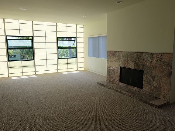 3rd image of 227 Market St #B