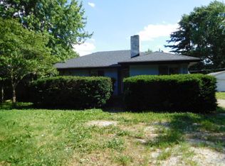 2811 W John St, Champaign, IL 61821