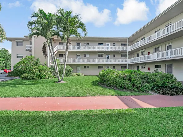 2855 GARDEN Drive S #102, Palm Springs, FL 33461