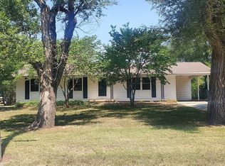 828 1st St, Gridley, KS 66852