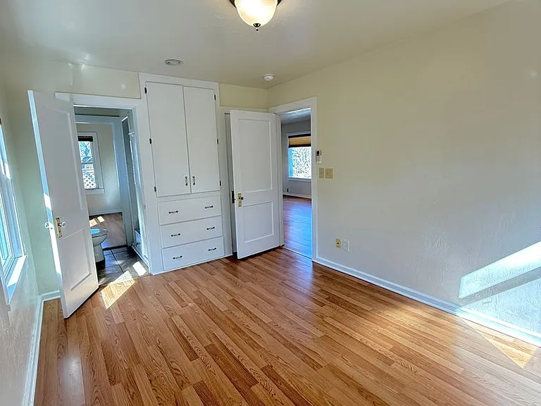 171 Alida St — Photo 6