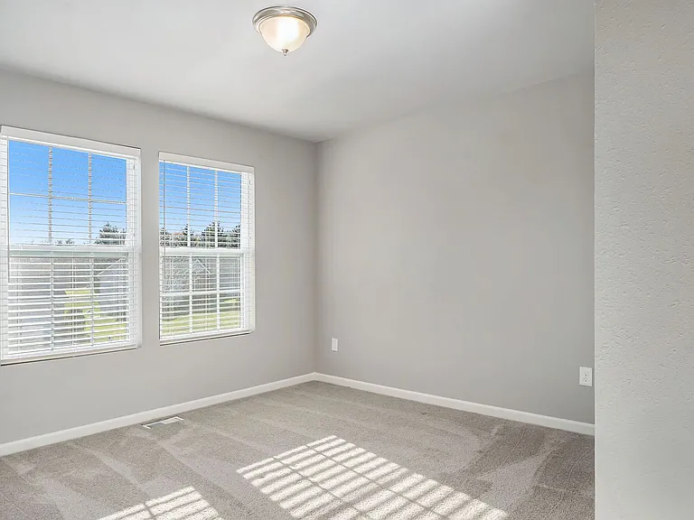 1597 Carolyn Dr — Photo 13