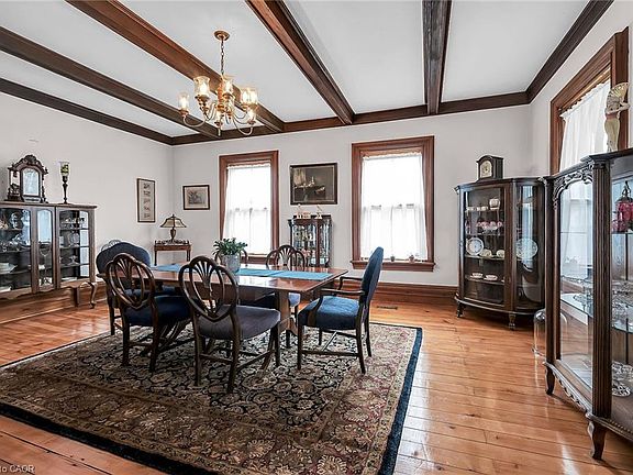 5th image of 141 Mount Albion Rd