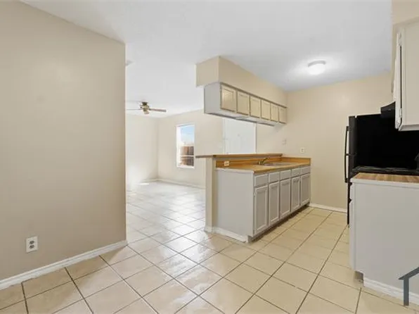1400 Clamp Ave, San Antonio, TX