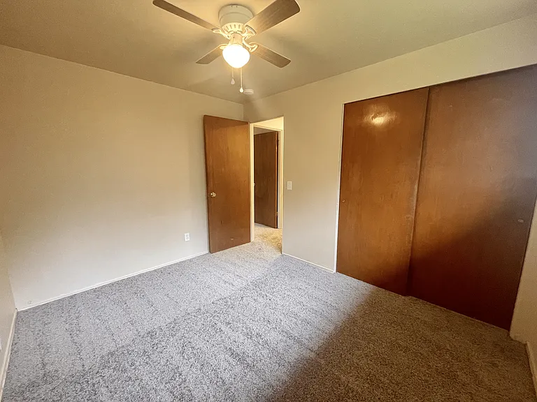 327 S St SE #3 — Photo 7