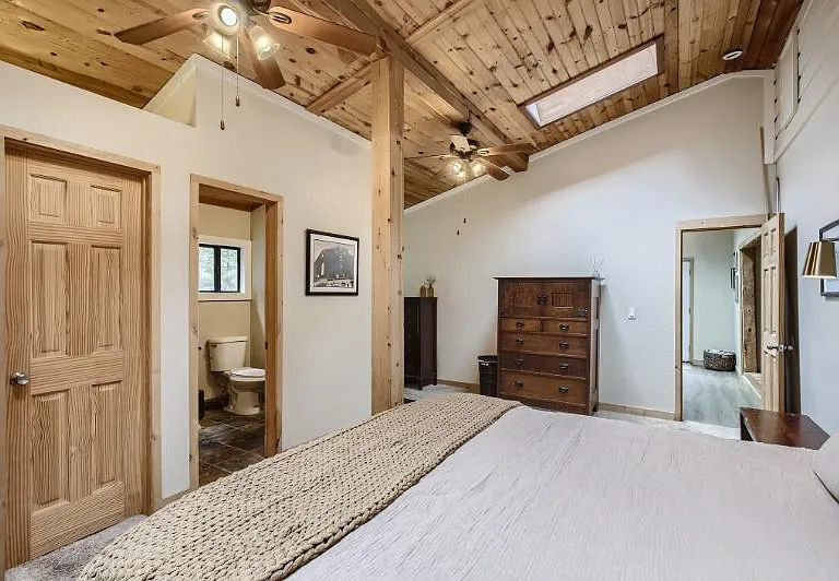 8455 Fourmile Canyon Dr — Photo 12