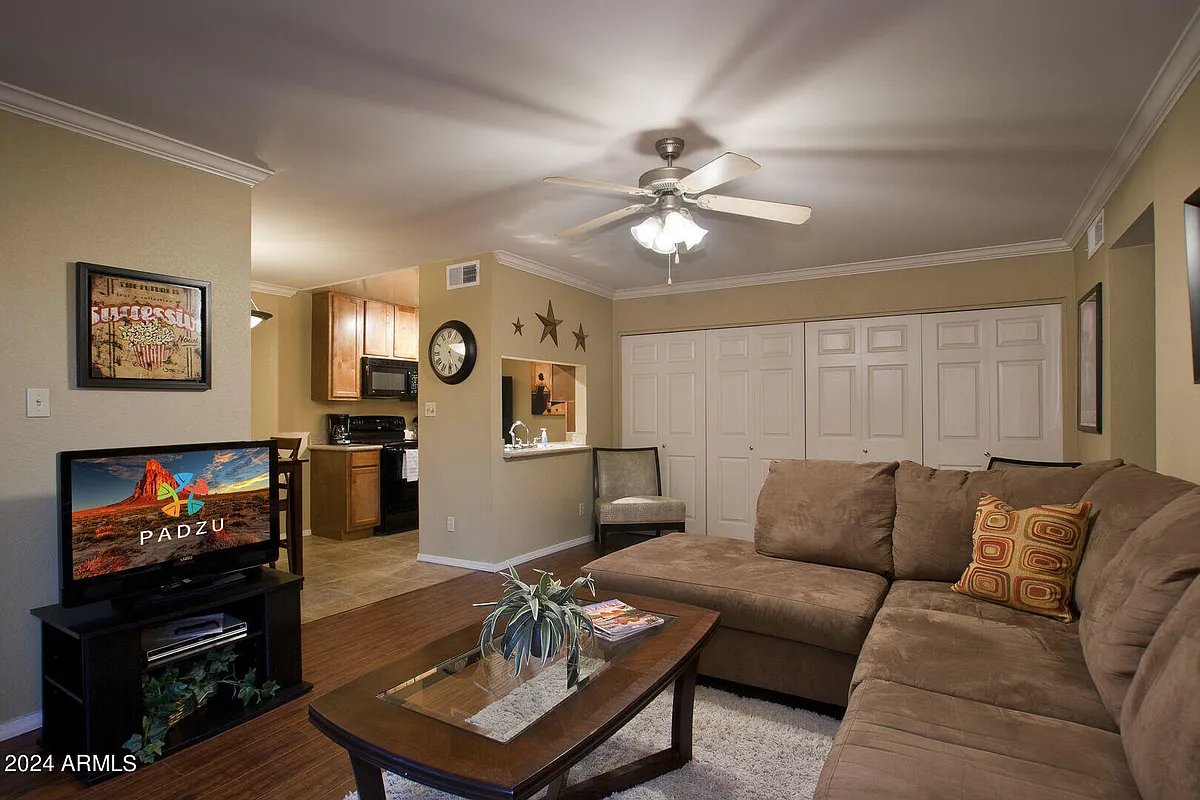 Photo 2 of 15 - 3500 N Hayden Rd #811 - Scottsdale, AZ Building Photo - 3500 N Hayden Rd #811